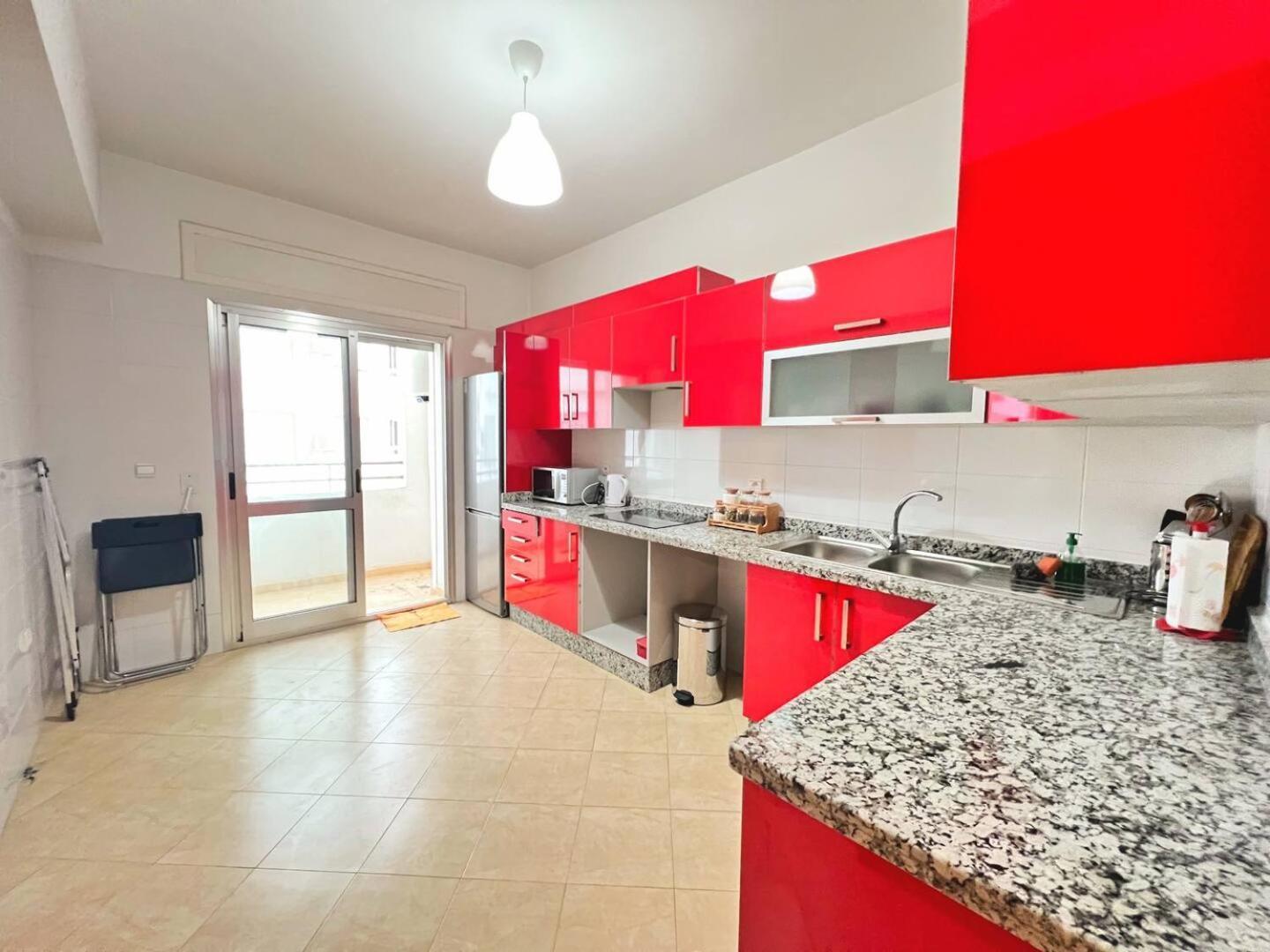 Cosy & Convenient 2-Bed Apartment In Playa Танжер Екстериор снимка
