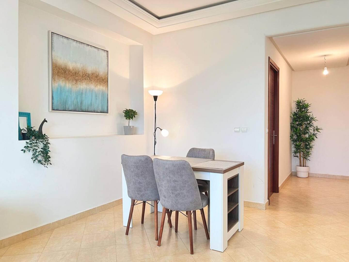 Cosy & Convenient 2-Bed Apartment In Playa Танжер Екстериор снимка