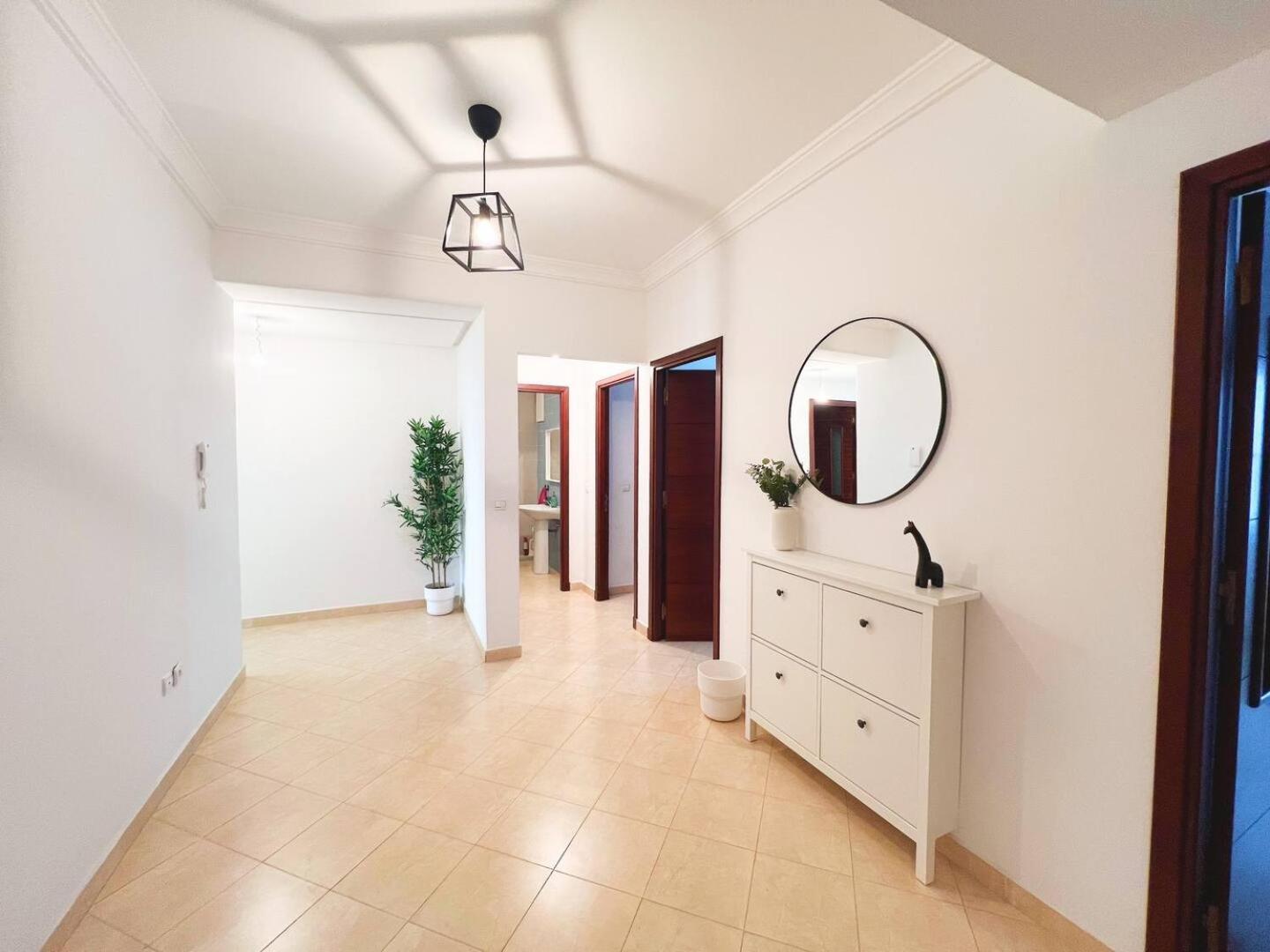 Cosy & Convenient 2-Bed Apartment In Playa Танжер Екстериор снимка